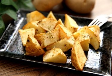 やみつき!じゃがいもの香草フライドポテト【インスタ映えレシピ】