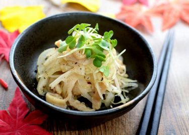 鶏皮と玉ねぎのさっぱりサラダ♪【インスタ映えレシピ】