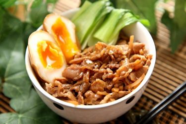 屋台の味!魯肉飯(ルーローハン)の作り方